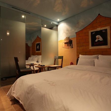 Hotel Pop2 Jongno Seul Quarto foto