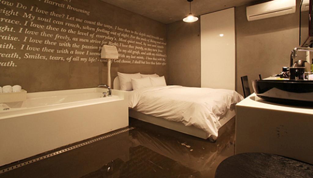 Hotel Pop2 Jongno Seul Quarto foto